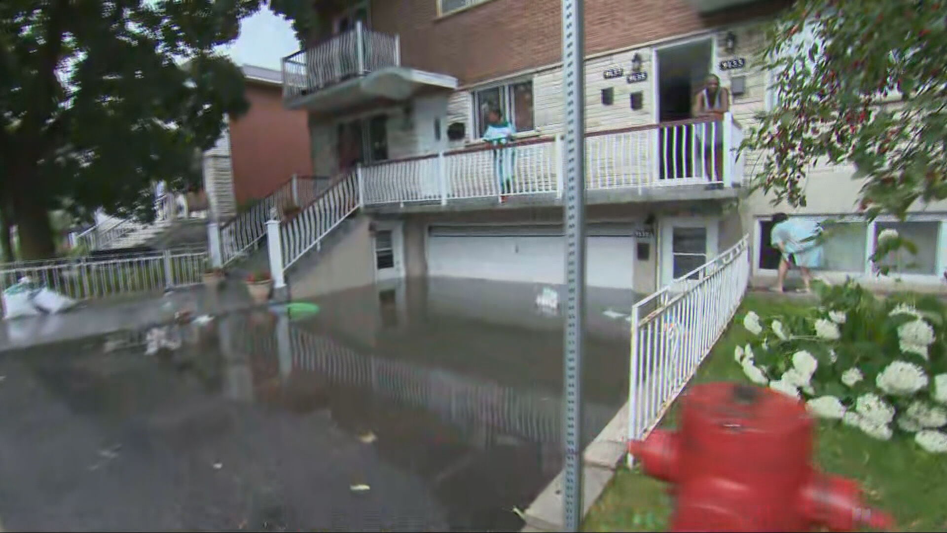 diluvian rains montreal: